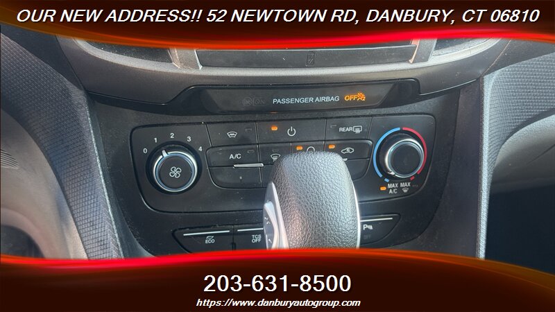 2022 Ford Transit Connect XLT - Photo 21 - Danbury, CT 06810
