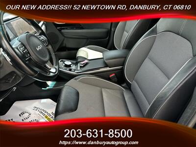 2022 Kia Niro EV S - Photo 8 - Danbury, CT 06810