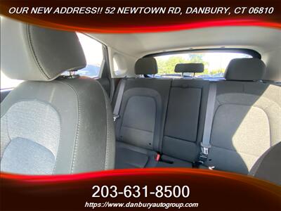 2023 Hyundai KONA Electric SEL   - Photo 17 - Danbury, CT 06810
