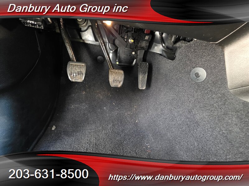 2023 Jeep Wrangler Sport - Photo 8 - Danbury, CT 06810