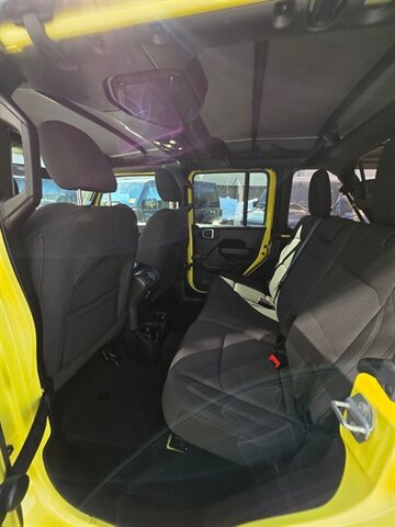 2023 Jeep Wrangler Sport - Photo 6 - Danbury, CT 06810