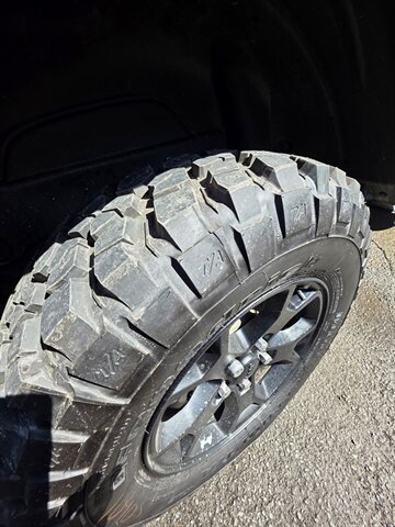 2023 Jeep Wrangler Sport - Photo 5 - Danbury, CT 06810