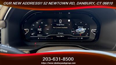 2023 GMC Yukon XL Denali   - Photo 16 - Danbury, CT 06810