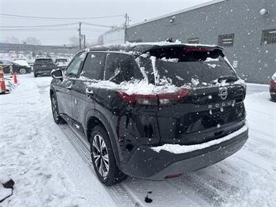 2023 Nissan Rogue SV   - Photo 4 - Danbury, CT 06810