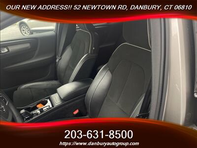 2022 Volvo XC40 T5 R-Design - Photo 13 - Danbury, CT 06810