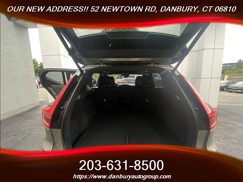 2022 Volvo XC40 T5 R-Design - Photo 21 - Danbury, CT 06810