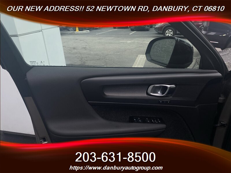 2022 Volvo XC40 T5 R-Design - Photo 11 - Danbury, CT 06810