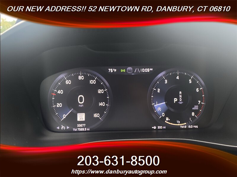 2022 Volvo XC40 T5 R-Design - Photo 14 - Danbury, CT 06810