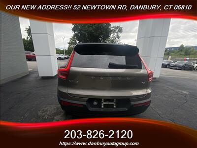 2022 Volvo XC40 T5 R-Design - Photo 5 - Danbury, CT 06810