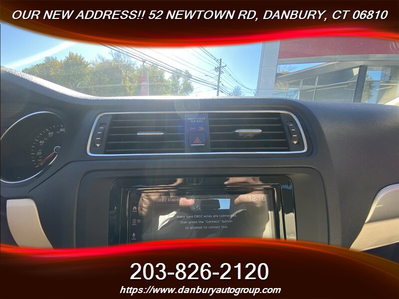 2017 Volkswagen Jetta 1.4T SE - Photo 14 - Danbury, CT 06810