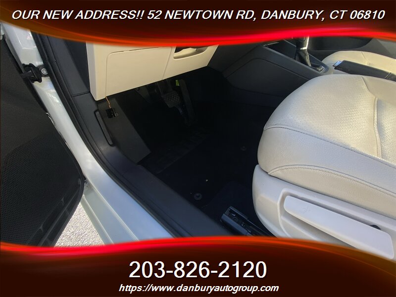2017 Volkswagen Jetta 1.4T SE - Photo 10 - Danbury, CT 06810