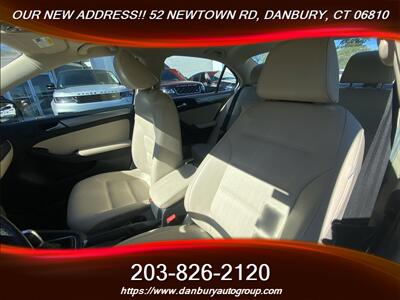 2017 Volkswagen Jetta 1.4T SE - Photo 11 - Danbury, CT 06810