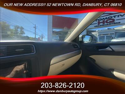2017 Volkswagen Jetta 1.4T SE - Photo 17 - Danbury, CT 06810