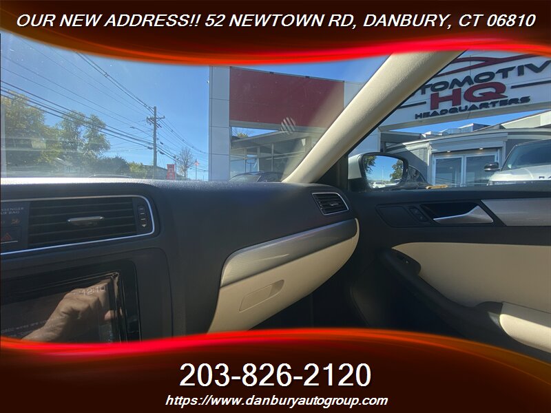 2017 Volkswagen Jetta 1.4T SE - Photo 17 - Danbury, CT 06810