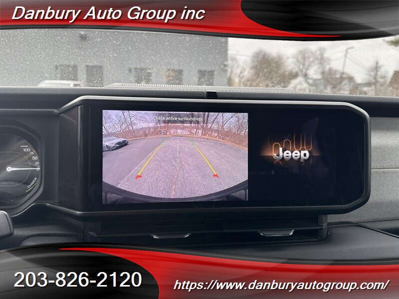 2024 Jeep Wrangler Sahara 4xe - Photo 11 - Danbury, CT 06810
