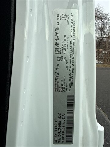 2024 Jeep Wrangler Sahara 4xe - Photo 13 - Danbury, CT 06810