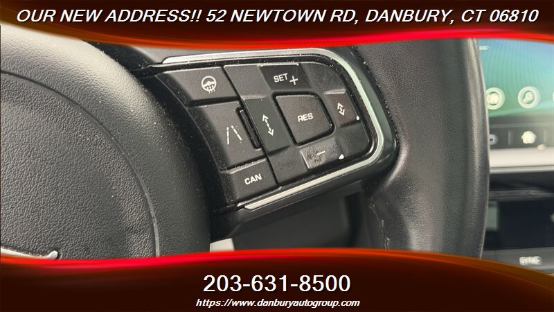2019 Jaguar F-PACE 25t Premium - Photo 18 - Danbury, CT 06810