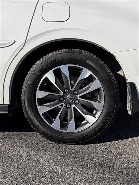 2022 Honda Odyssey EX-L - Photo 8 - Danbury, CT 06810