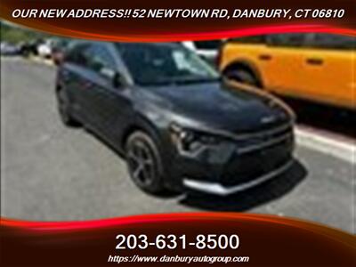 2023 Kia Niro EX   - Photo 2 - Danbury, CT 06810