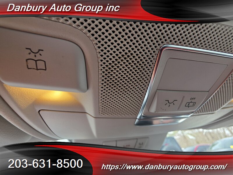 2014 Mercedes-Benz SL 550 - Photo 15 - Danbury, CT 06810