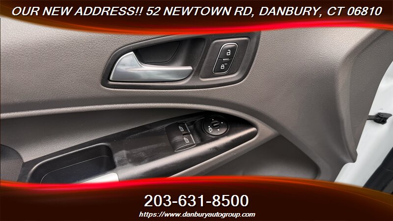 2022 Ford Transit Connect XLT - Photo 10 - Danbury, CT 06810