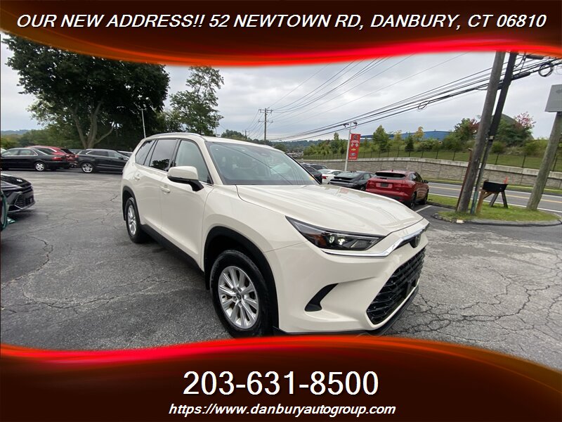 2024 Toyota Grand Highlander XLE - Photo 8 - Danbury, CT 06810