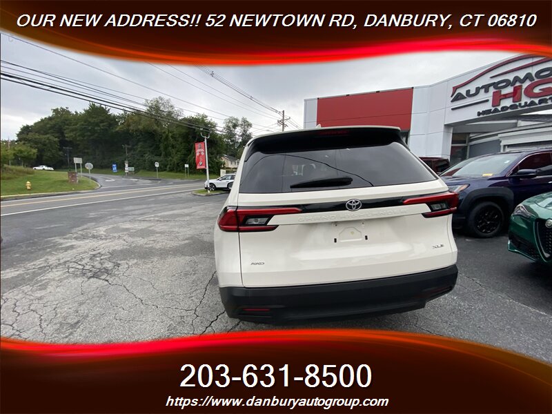 2024 Toyota Grand Highlander XLE - Photo 5 - Danbury, CT 06810