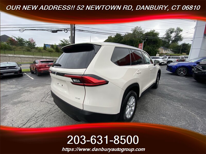 2024 Toyota Grand Highlander XLE - Photo 4 - Danbury, CT 06810