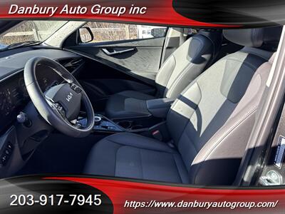 2025 Kia Niro EV Wind   - Photo 9 - Danbury, CT 06810