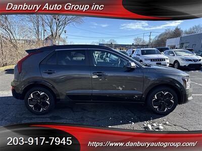 2025 Kia Niro EV Wind   - Photo 7 - Danbury, CT 06810