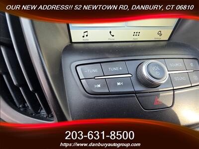 2019 Ford Escape SEL   - Photo 17 - Danbury, CT 06810