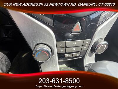 2015 Chevrolet Cruze LS Auto   - Photo 10 - Danbury, CT 06810