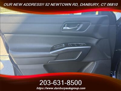 2023 Nissan Pathfinder SL   - Photo 9 - Danbury, CT 06810