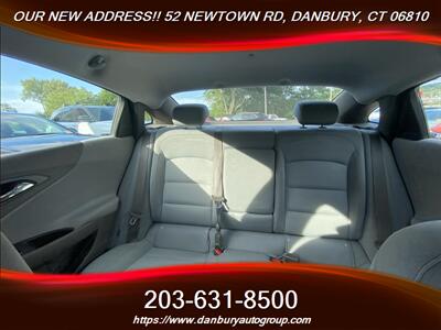 2023 Chevrolet Malibu LT - Photo 20 - Danbury, CT 06810