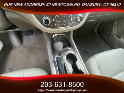 2023 Chevrolet Malibu LT - Photo 17 - Danbury, CT 06810