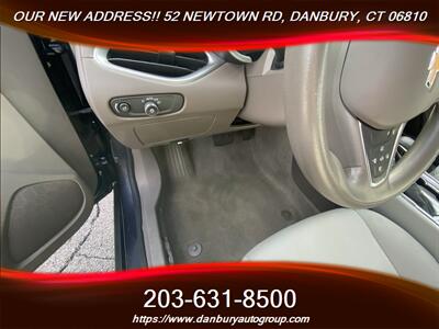 2023 Chevrolet Malibu LT - Photo 14 - Danbury, CT 06810