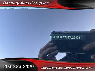 2025 Hyundai KONA SEL   - Photo 12 - Danbury, CT 06810