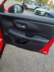 2024 Honda HR-V EX-L   - Photo 6 - Danbury, CT 06810