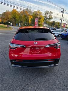 2024 Honda HR-V EX-L   - Photo 4 - Danbury, CT 06810