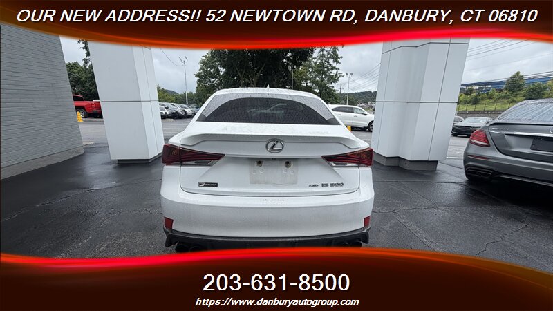 2017 Lexus IS 300 - Photo 4 - Danbury, CT 06810