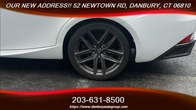 2017 Lexus IS 300 - Photo 9 - Danbury, CT 06810