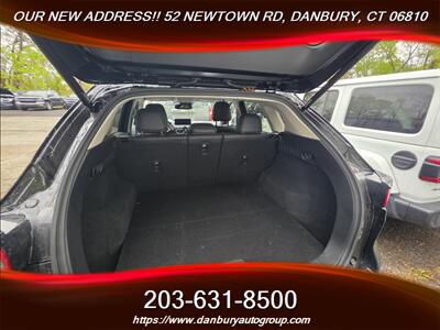 2023 Mazda CX-5 2.5 S Preferred   - Photo 4 - Danbury, CT 06810