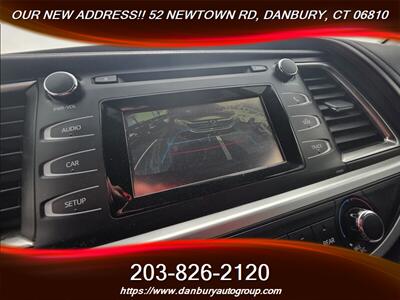 2016 Toyota Highlander LE   - Photo 14 - Danbury, CT 06810