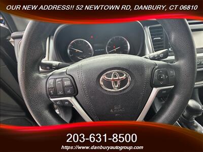 2016 Toyota Highlander LE   - Photo 9 - Danbury, CT 06810