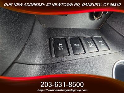 2016 Toyota Highlander LE   - Photo 13 - Danbury, CT 06810
