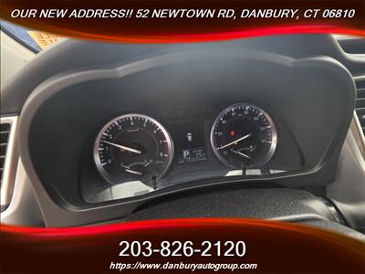 2016 Toyota Highlander LE   - Photo 10 - Danbury, CT 06810