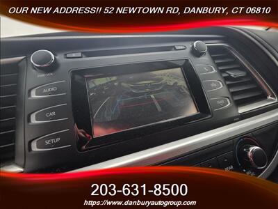 2016 Toyota Highlander LE   - Photo 14 - Danbury, CT 06810
