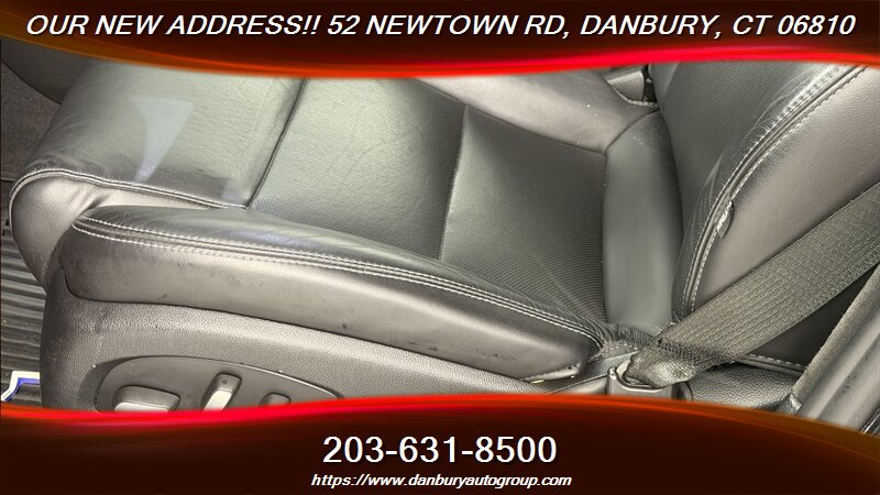 2014 Cadillac XTS 3.6L V6 - Photo 13 - Danbury, CT 06810
