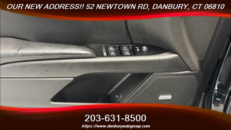 2014 Cadillac XTS 3.6L V6 - Photo 12 - Danbury, CT 06810