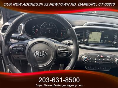 2016 Kia Sorento SX Limited   - Photo 9 - Danbury, CT 06810